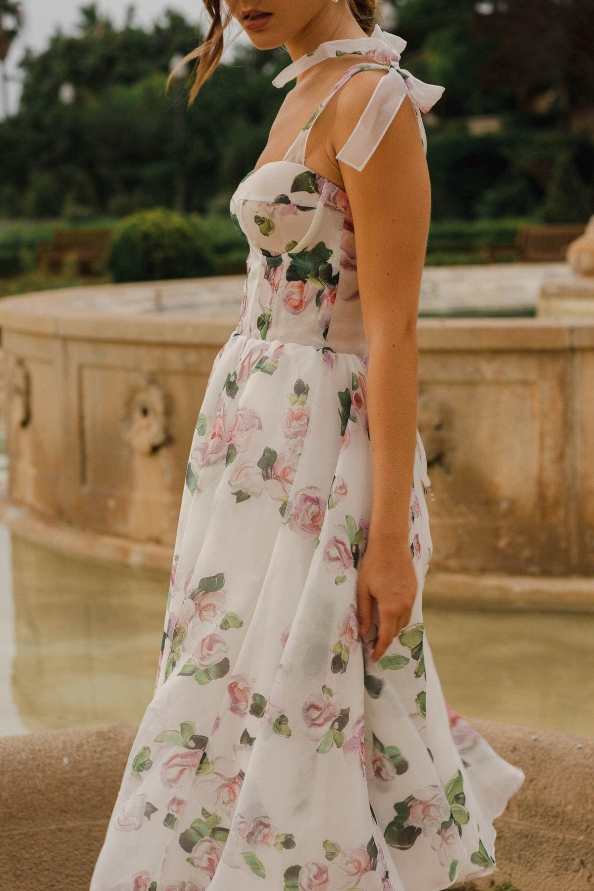TENDER FLORAL MIDI TIE-STRAP DRESS