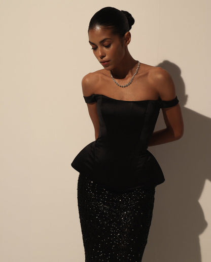 BLACK SATIN CORSET WITH OFF-THE-SHOULDER STRAPS
