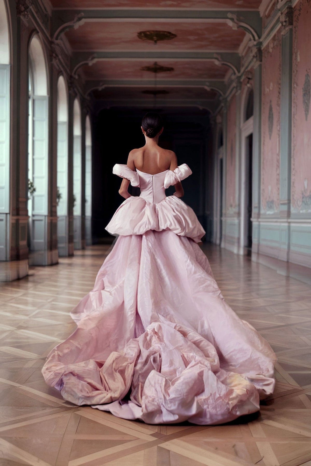 GLAMOROUS TAFFETA MERMAID DRESS IN GLOSSY PINK