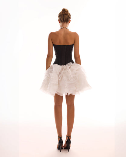 CHIC LOW-WAIST BLACK FITTED CORSET, MIDNIGHT WALK