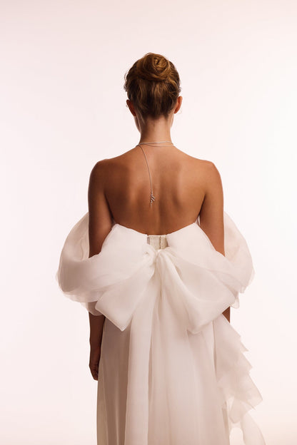 DREAMY BLOUSE WITH MERINGUE FLOUNCES IN WHITE, MIDNIGHT WALK