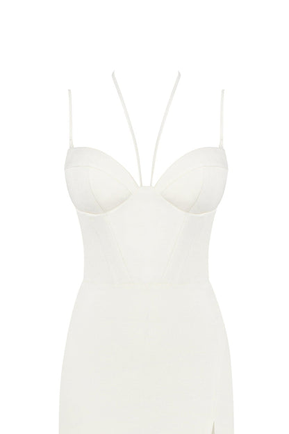 WHITE COCKTAIL DRESS DECORATED WITH FEATHERS, XO XO