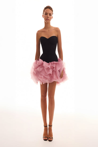 SMART HEART-SHAPED BLACK CORSET MINI SKIRT WITH PINK FLOWER APPLIQUES