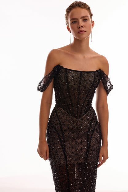 STRIKING BLACK SEQUINED MAXI DRESS